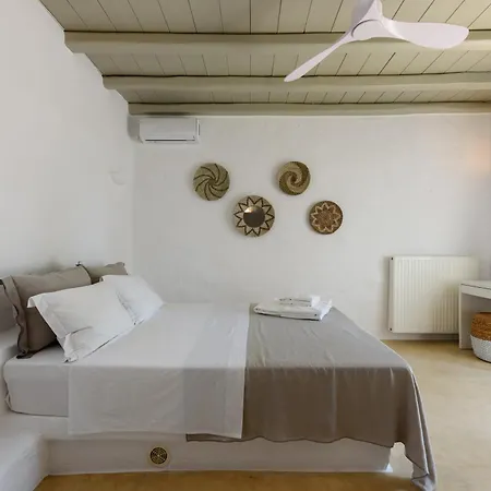 Vinea Paros *