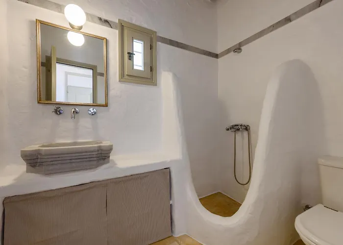 Vinea Paros * Piso Livadi