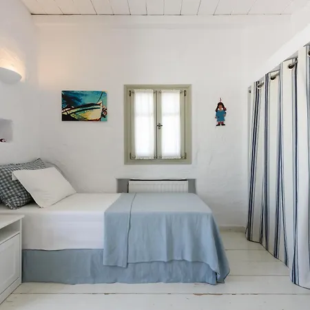 Vinea Paros * Piso Livadi